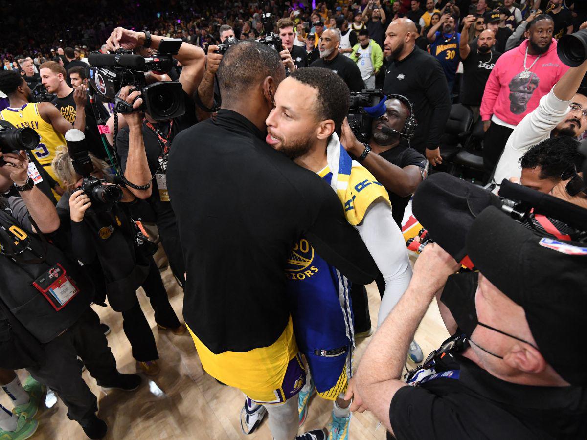 No se vio en TV: Lewis Hamilton, Bad Bunny en cita con Kendall Jenner y los mejores momentos del partido de Lakers ante los Warriors