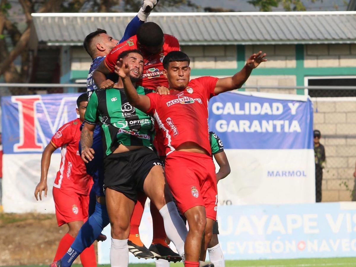 12 jugadores de Real Sociedad que tranquilamente podrían fichar y quedarse jugando con algún equipo de Liga Nacional