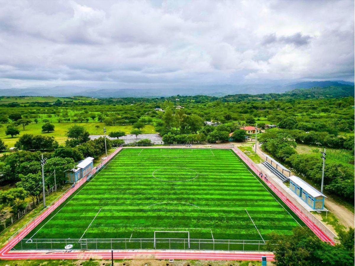 ¡Llegó la cancha 83! Condepor inaugura hermoso recinto en reconocido municipio de Comayagua