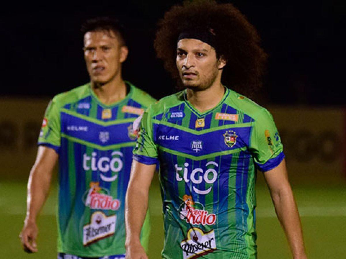 Triste adiós: ¿Por qué en el fútbol de El Salvador desafiliaron al Santa Tecla, campeón de liga, donde figuró 'Loco' Abreu?