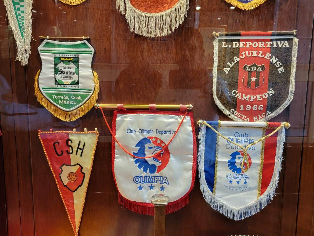 Olimpia y Carlos Pavón relucen en las vitrinas: así es el histórico y hermoso museo del Toluca en el Nemesio Diez