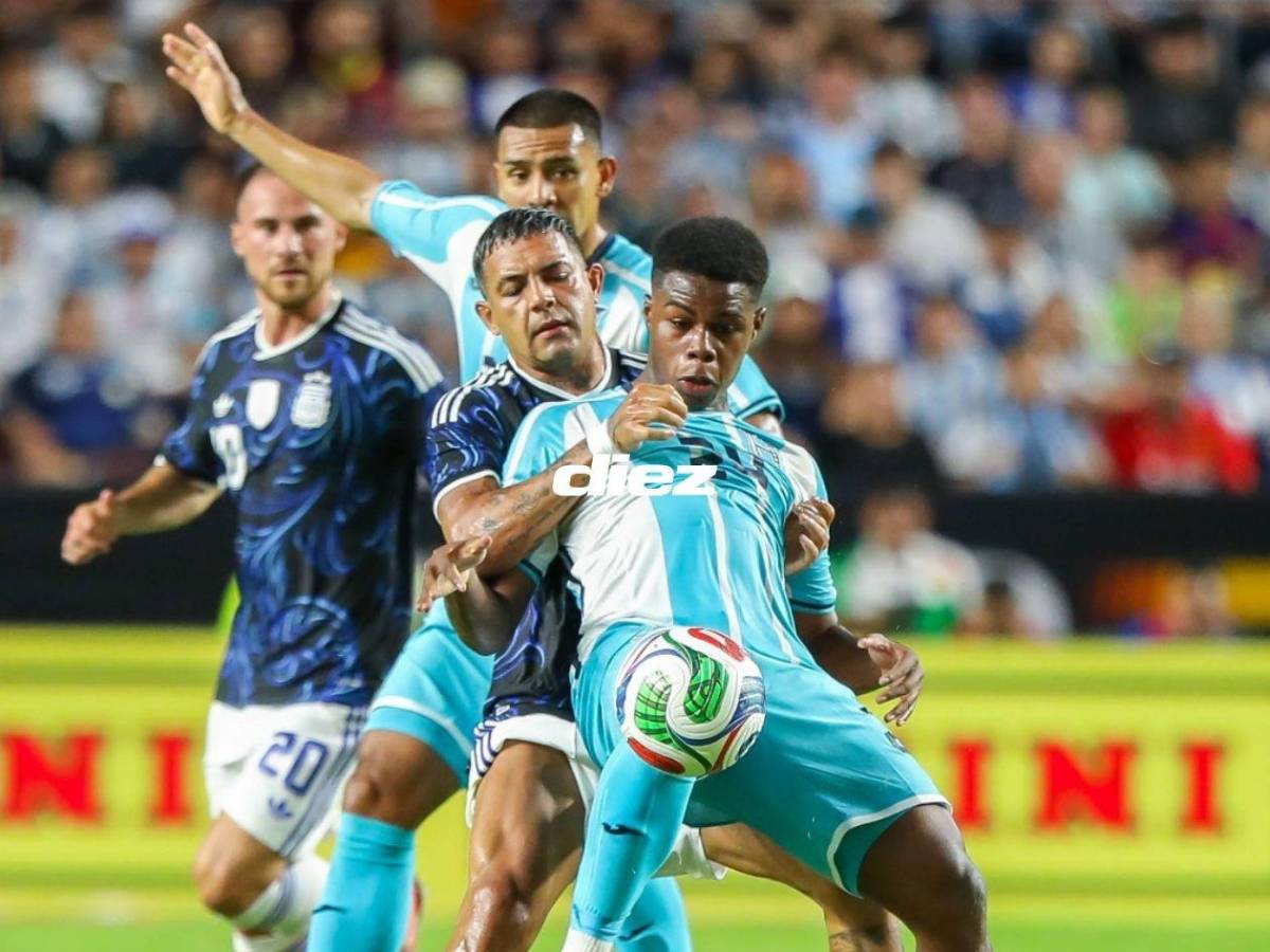 Keyrol Figueroa a todo pulmón: las otras fotos que no viste del Honduras-Argentina