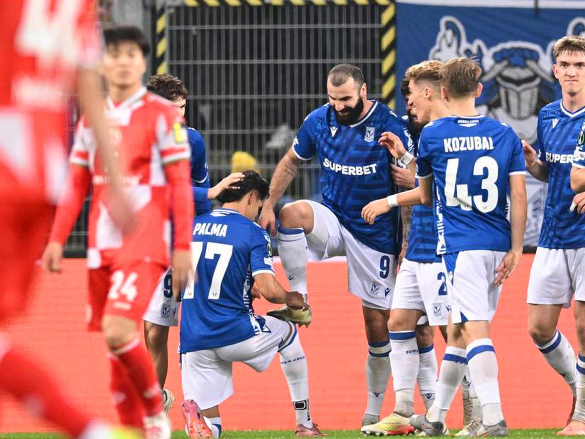 Luis Palma, titular con el Lech Poznán de Polonia en partido por la Conference League: ¿Qué pasó con el hondureño?