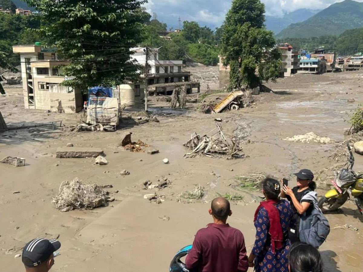 Así quedó Nepal tras terrible inundación: 55 muertos y cientos de desaparecidos