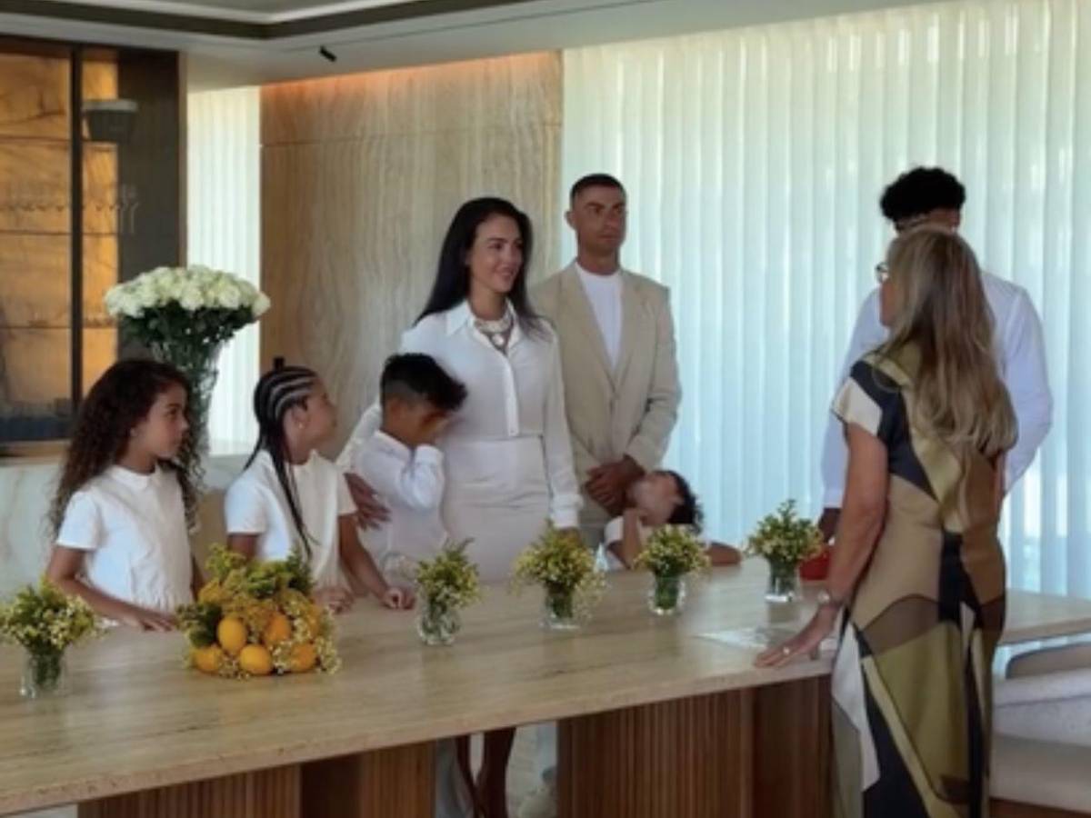 Salen a luz fotos de la boda de Cristiano y Georgina: invitados y el traje que lució CR7