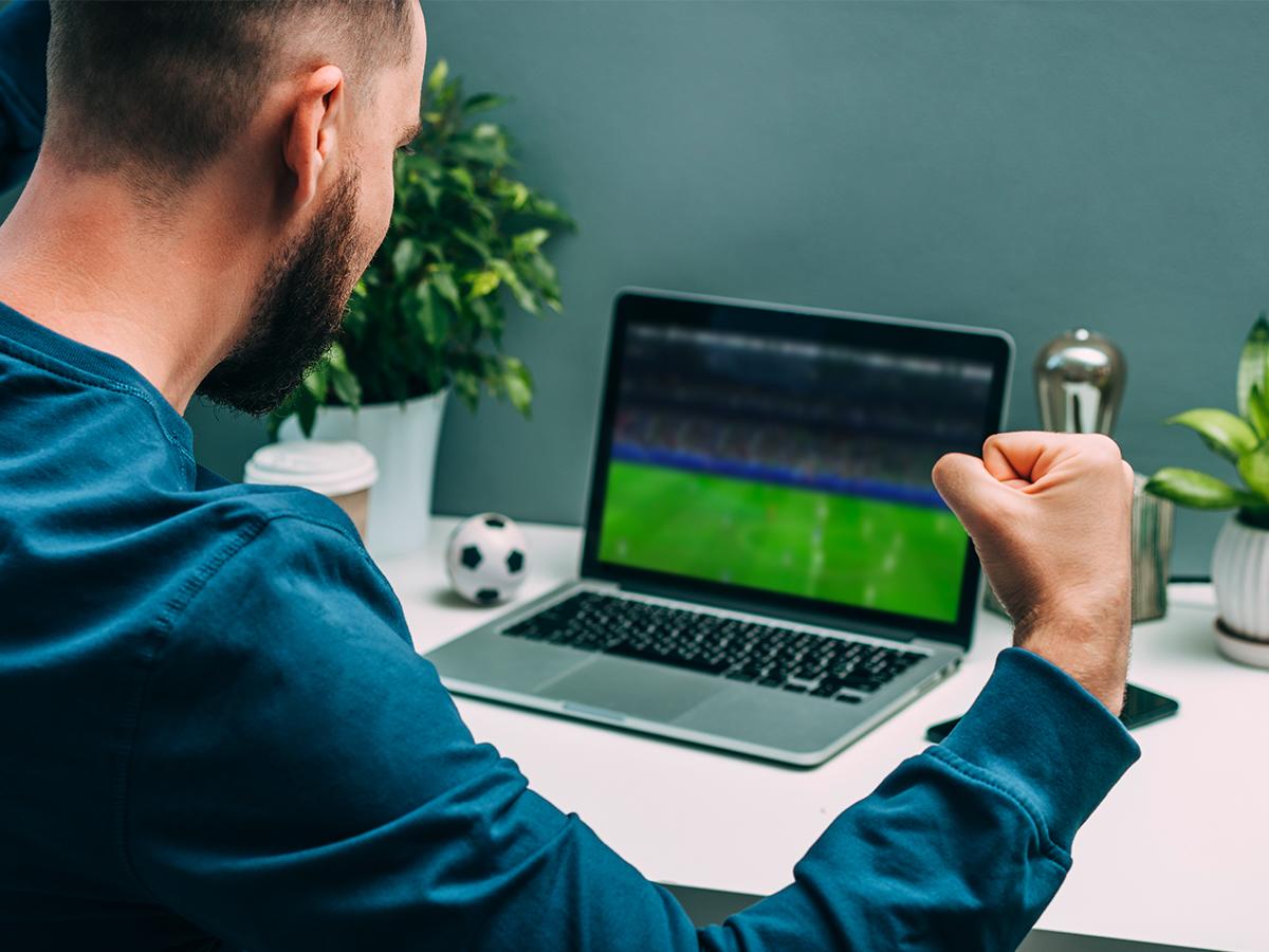 Disfruta de Tu Liga Favorita en triple pantalla por Tigo Sports: Tv, App o Web