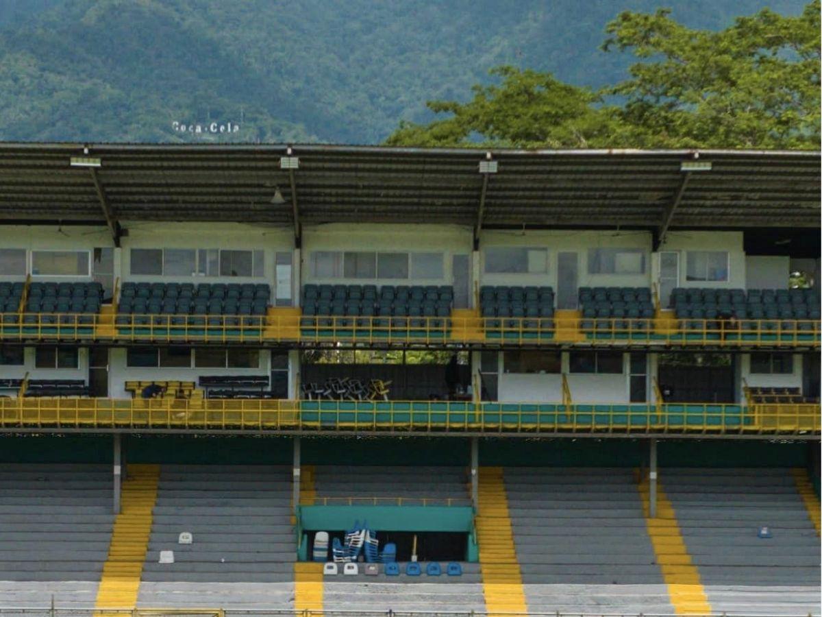 Pintura nueva e instalación de butacas en el Estadio Morazán: así pulen el recinto sampedrano previo a su reapertura
