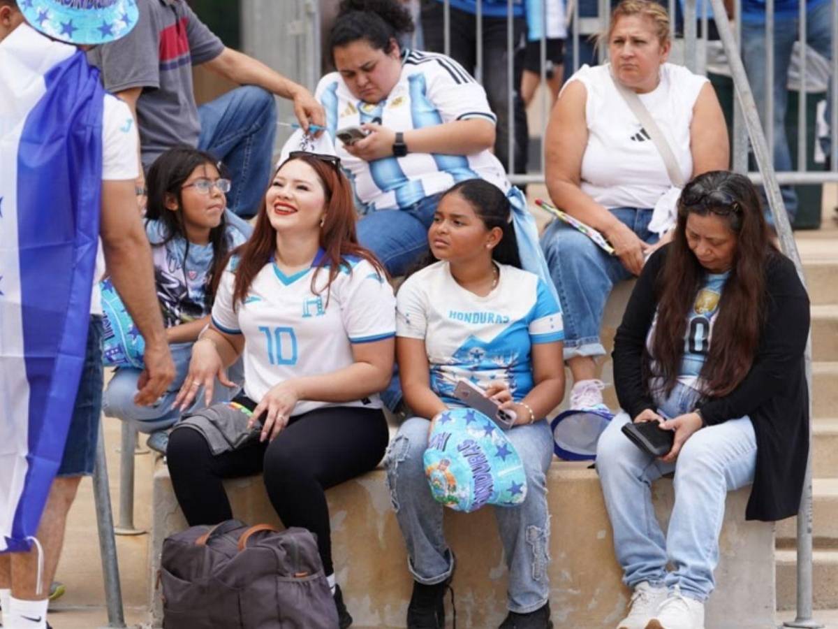 ¿Quién era la hondureña de jean azul? Argentinas y catrachas roban miradas