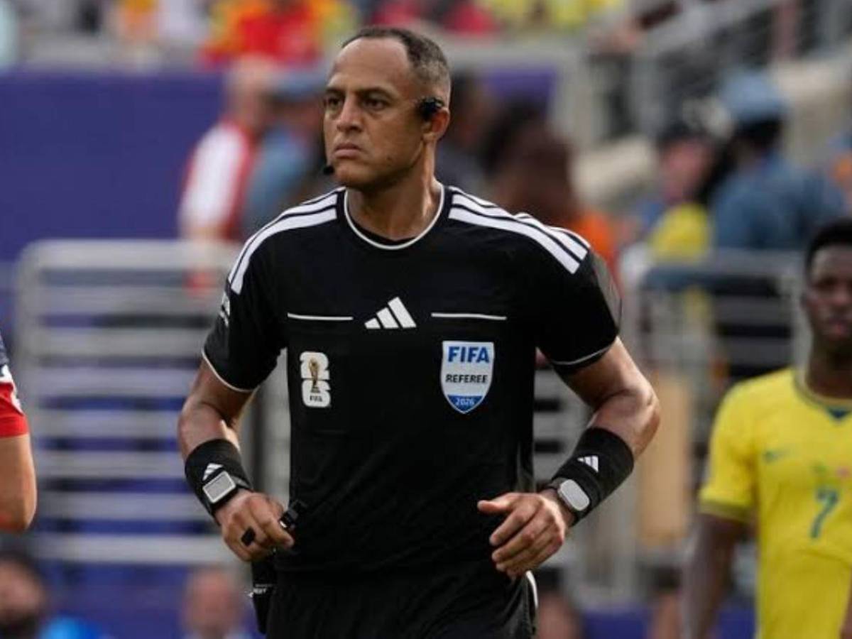 FIFA les concedió el deseo: la denuncia por el árbitro del Inglaterra - Argentina