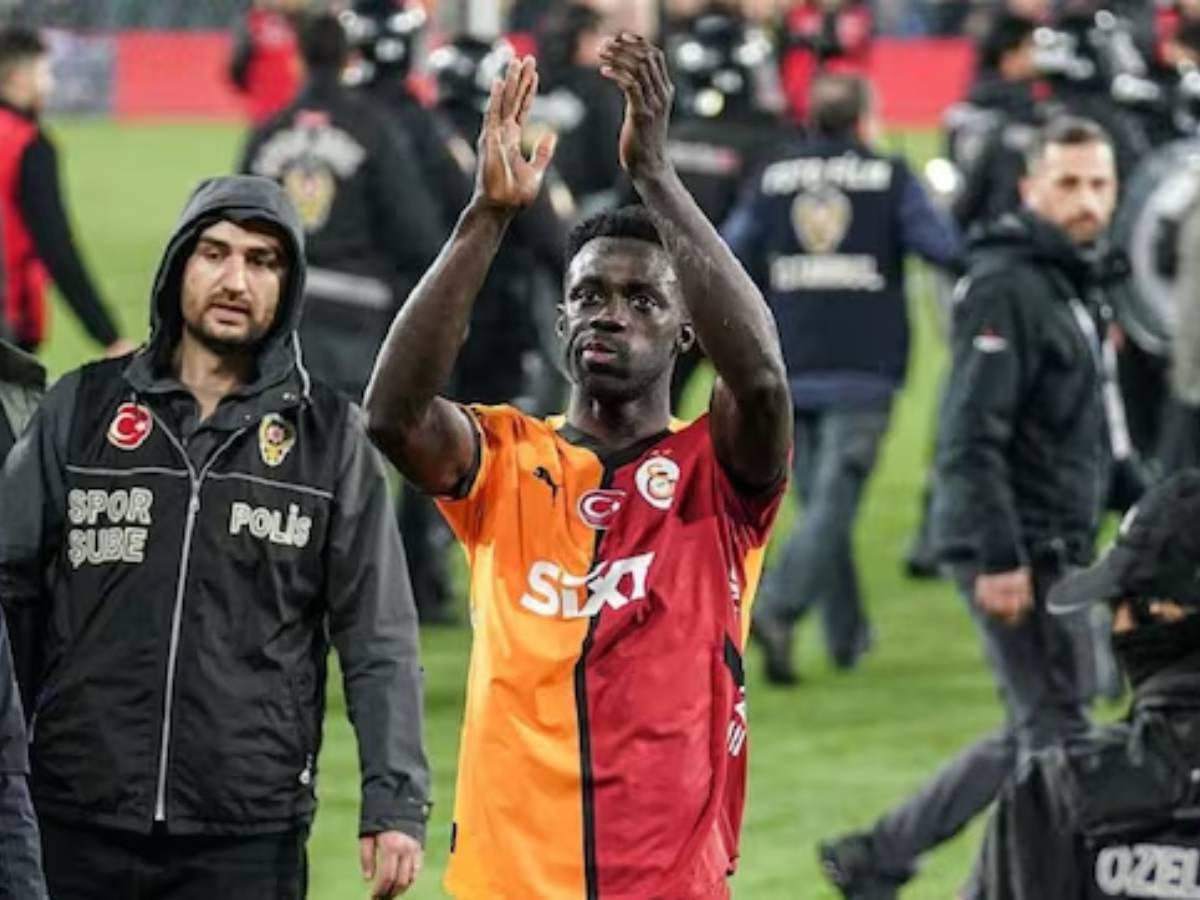 Real Madrid tiene nuevo '9', Cristiano Ronaldo con nuevo rival en Arabia y PSG quiere romper el mercado de fichajes