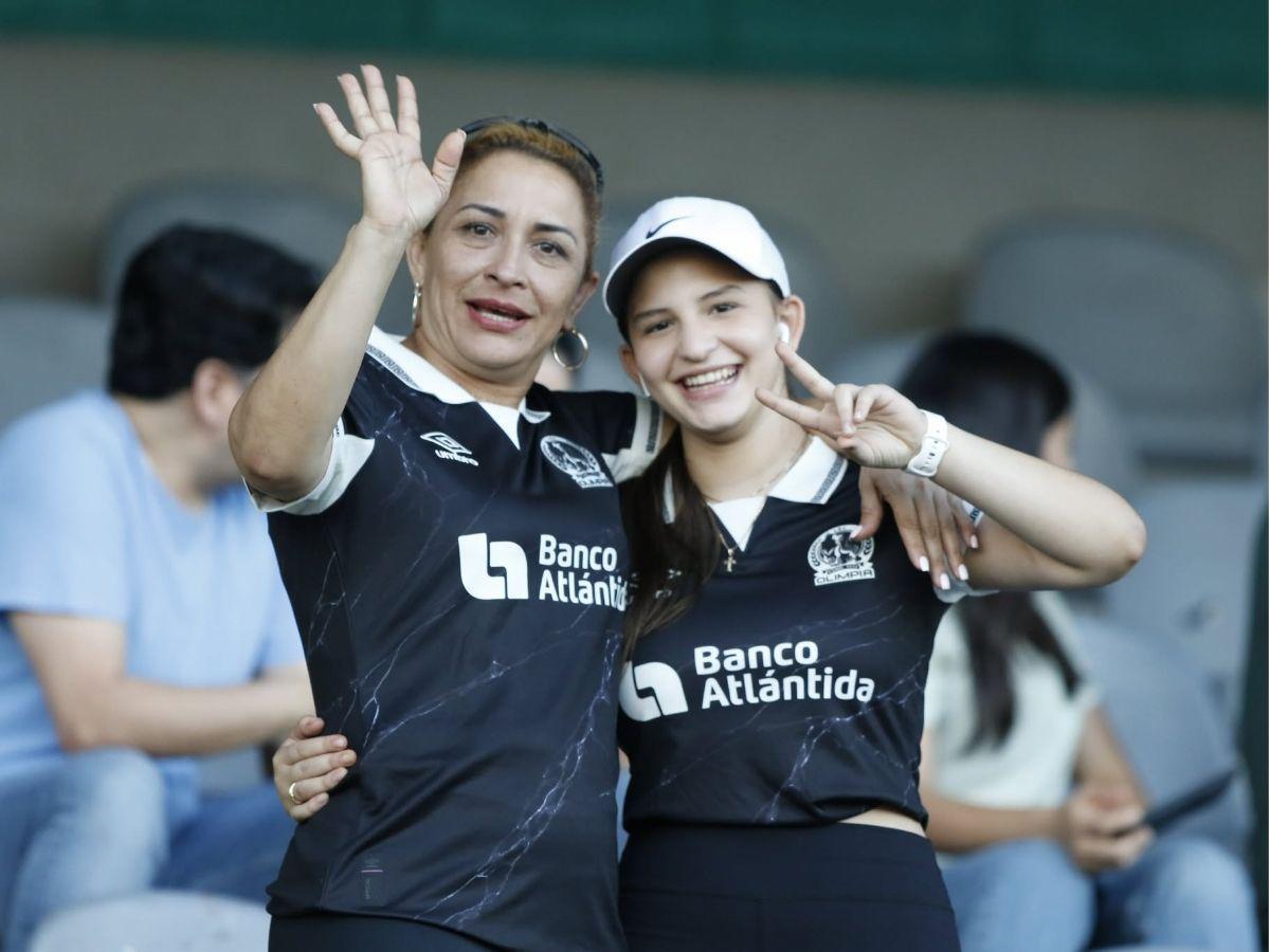 Derroche de bellezas de Olimpia y Real España y jeque causó furor previo al clásico moderno en el Estadio Morazán