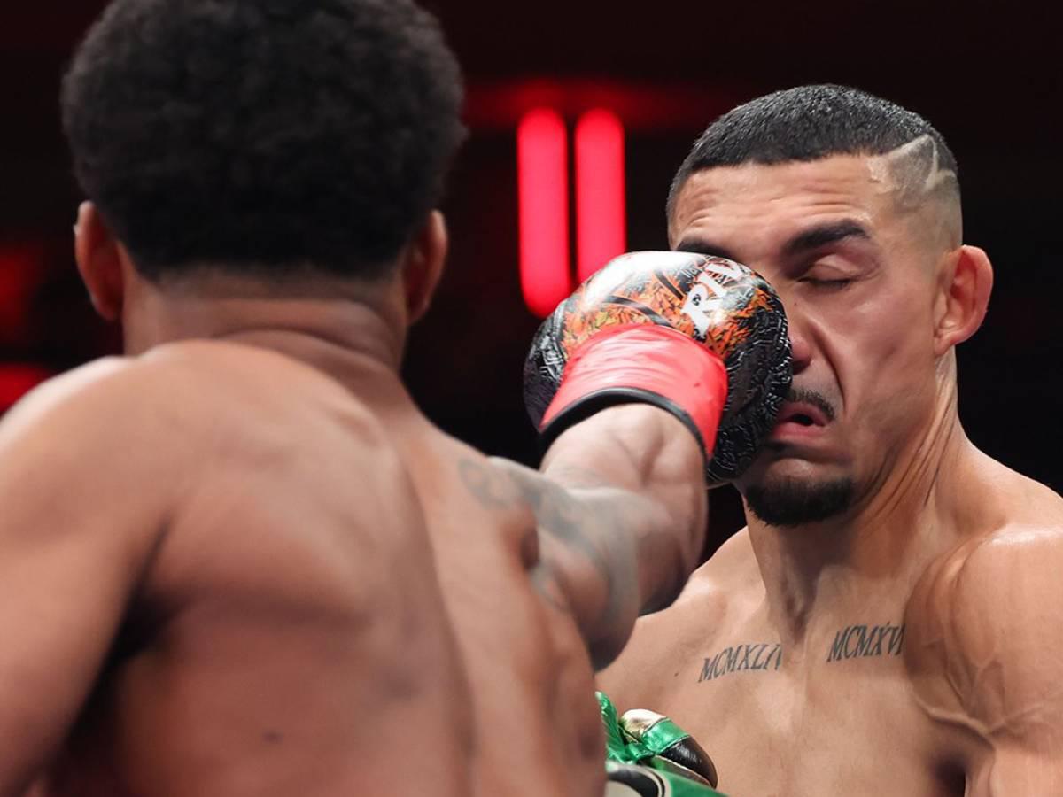 Hondureño Teófimo López la pasó mal y fue víctima del poder de Shakur Stevenson en el Madison Square Garden