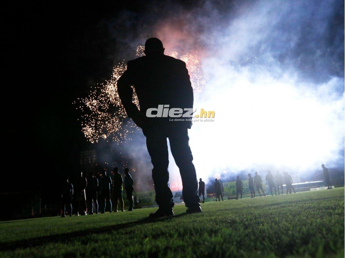 Histórico: Parrillas One inaugura bajo tremendo ambientazo la luz artificial en el Estadio Luis Girón en la Liga de Ascenso