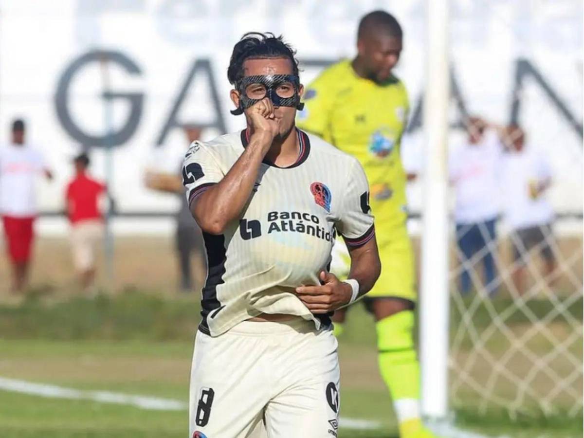 ¡Sorpresa! Edwin Rodríguez y su esposa conmocionan a sus seguidores con anuncio