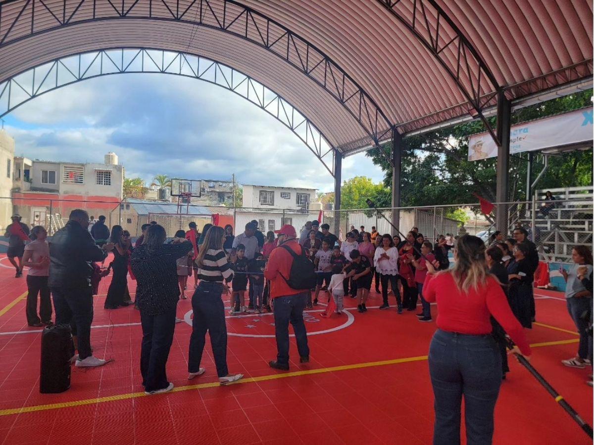 ¡Llegó la 102! Condepor inaugura cancha de usos múltiples en la colonia Bernardo Dazzi de Tegucigalpa