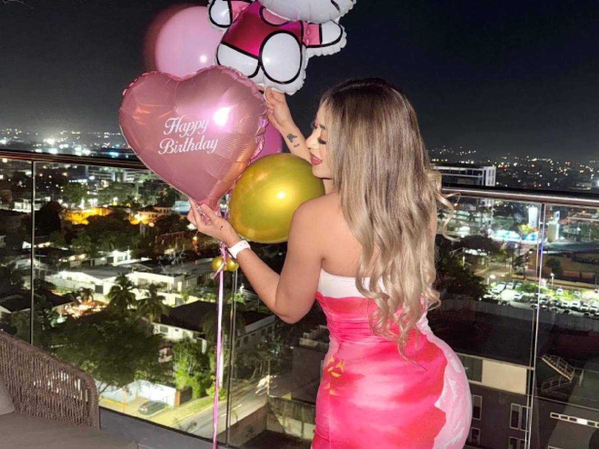 Confesó curioso pasado: La historia de la bella Desiré García, aficionada viral del Platense que enamoró en el Estadio Morazán