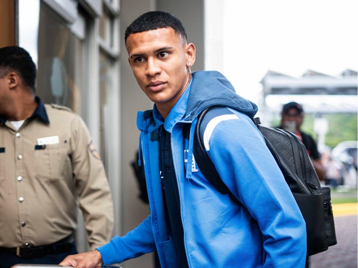 ¡Arde la Eliminatoria! Pancarta picante, jugador de Panamá es bajado por la Interpol; Palma y Arriaga son sorprendidos