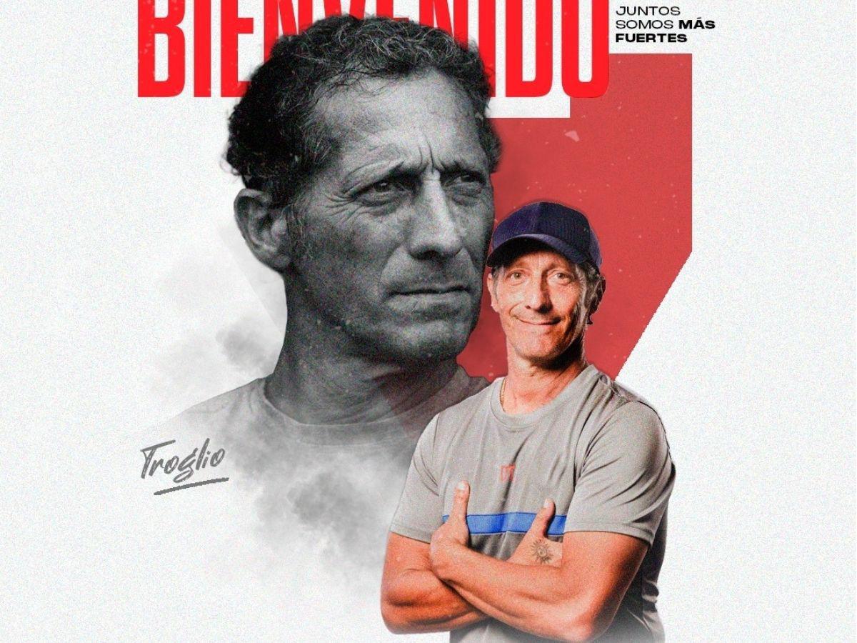 Con la camiseta de Instituto y un invitado de lujo: así fue la presentación de Troglio en su regreso al fútbol de Argentina