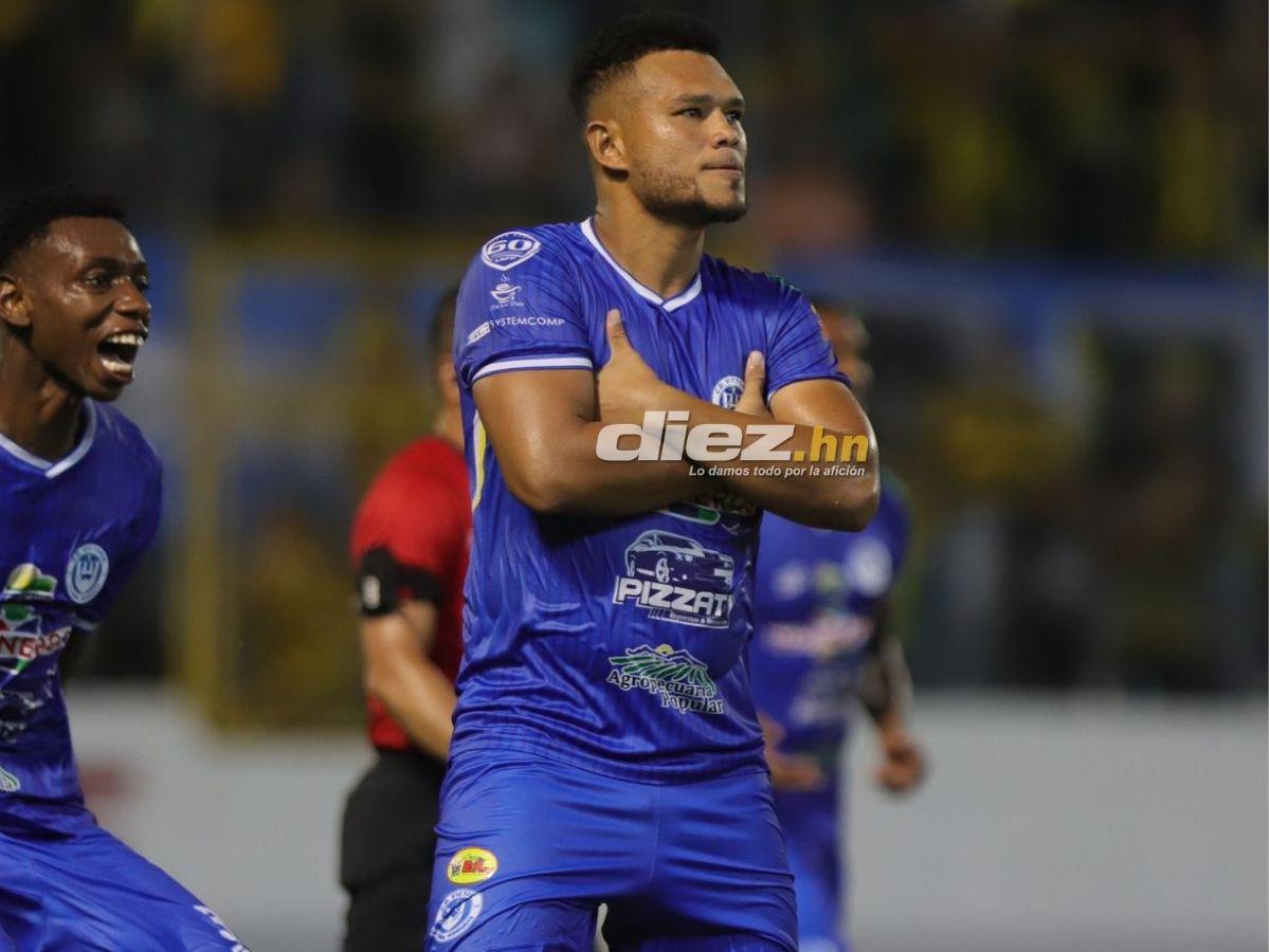 Afición del Real España sorprende con gigantesca manta, Blackburn silenció el Morazán y las bellas chicas