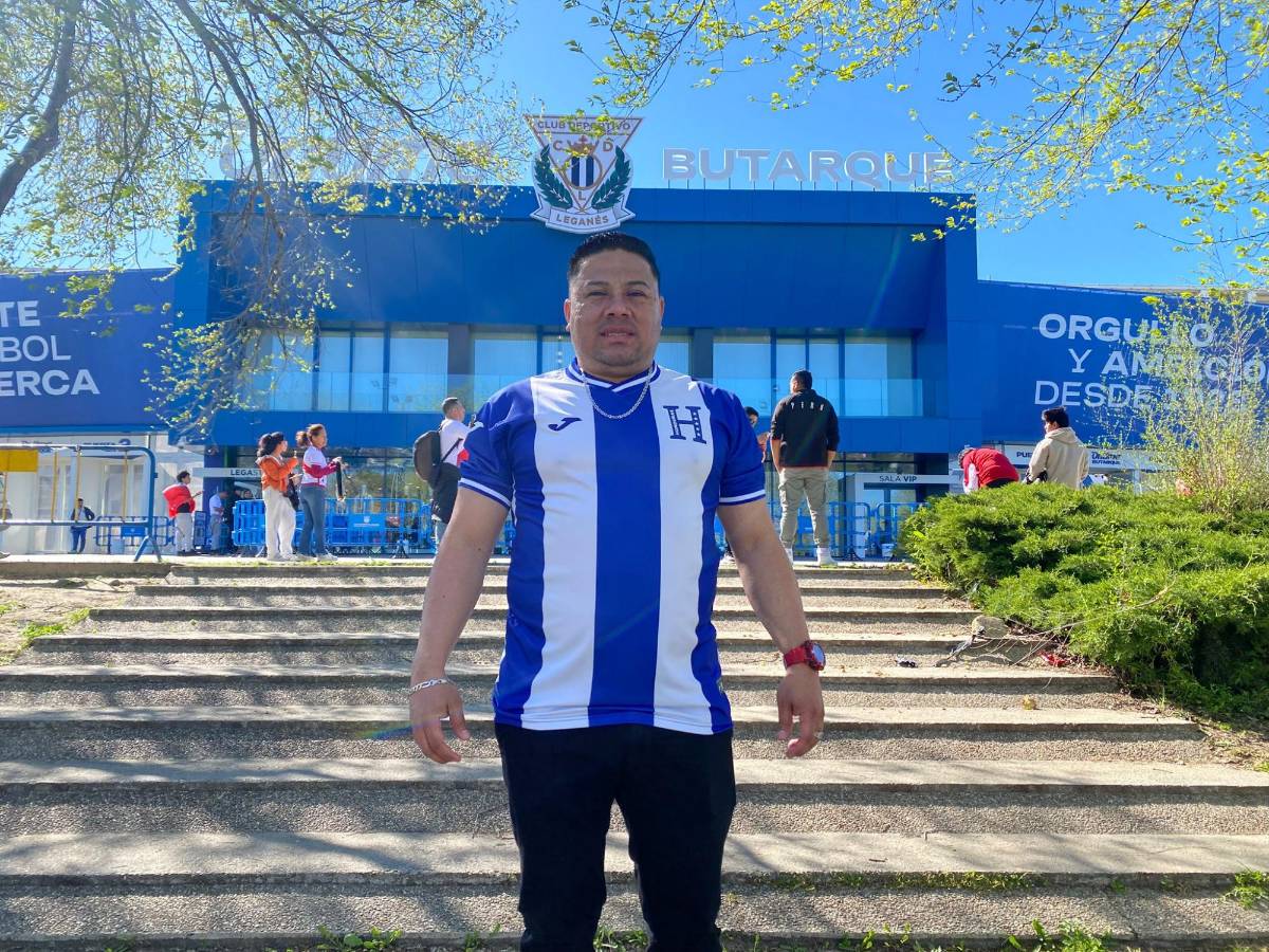 Con bellas palillonas y chucky presente: así se vivió la previa del amistoso entre Honduras y Perú en España