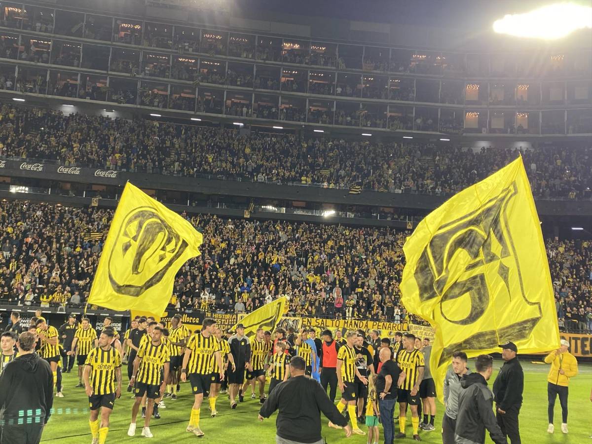 Un infierno: Peñarol se consagró campeón de Uruguay tras vencer a Fénix y así fue la tremenda celebración