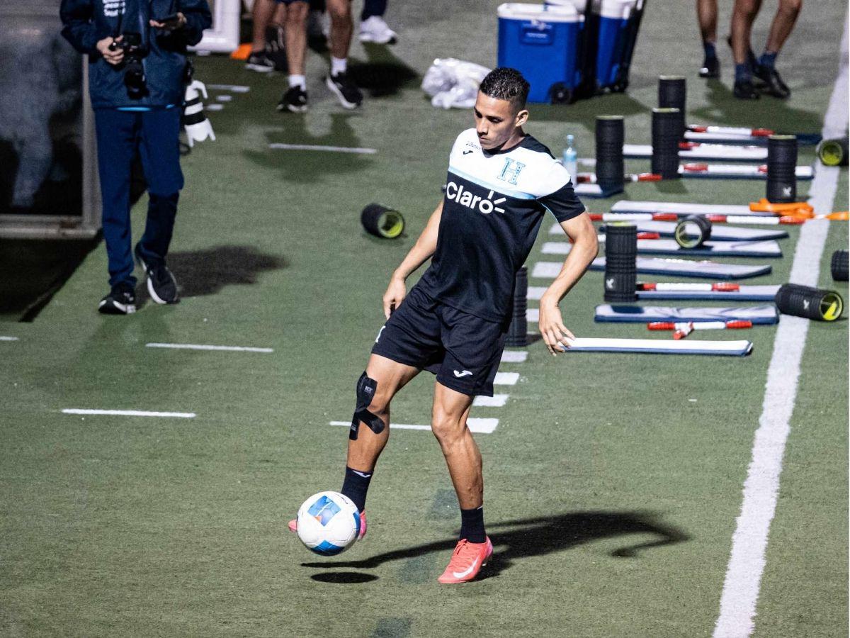 Otro futbolista caído en la Selección de Honduras: defensor central se lesiona y no entrena a horas del duelo ante Nicaragua