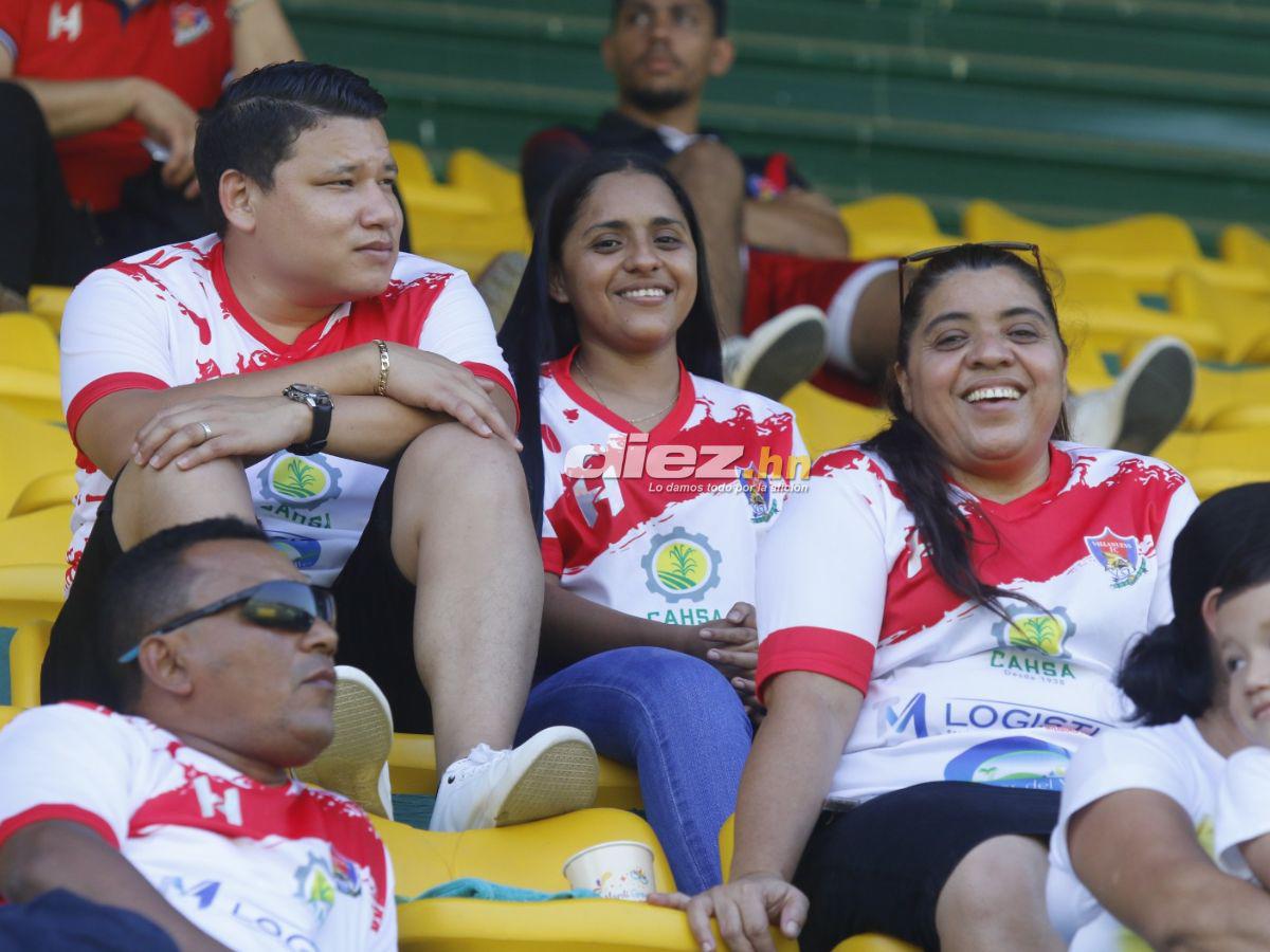 La Liga de Ascenso no paró: el derroche de bellezas del Parrillas, fieles hinchas del Villanueva y la fiesta en Las Vegas