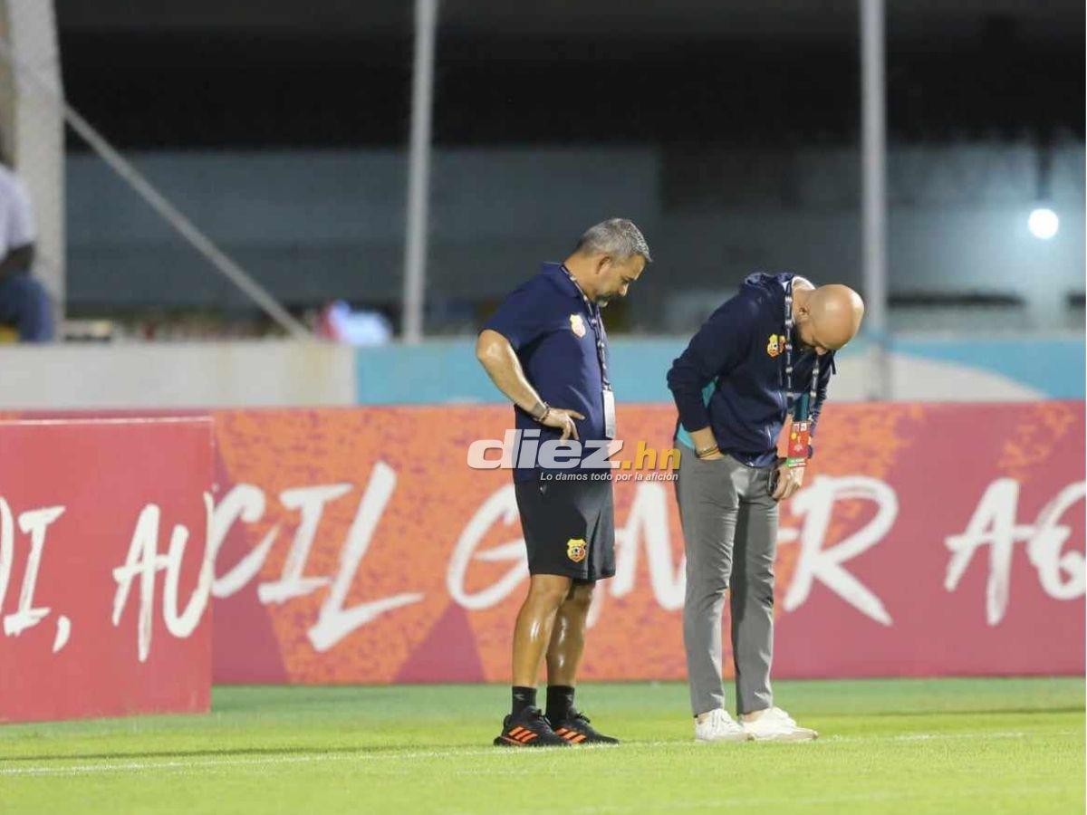 Chica de bolso rosado cautiva, las lindas hinchas del Motagua en el Nacional y novia de Auzmendi se hizo presente