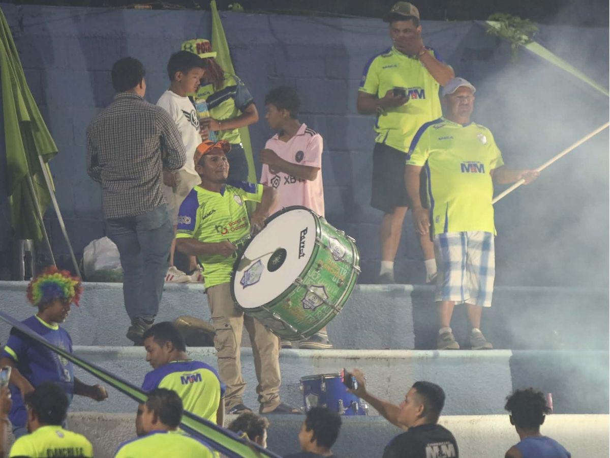 Lo que pasó con José Mario Pinto, Bengtson se encaró con aficionados de Olancho, bronca de Espinel y la roja de cárcel