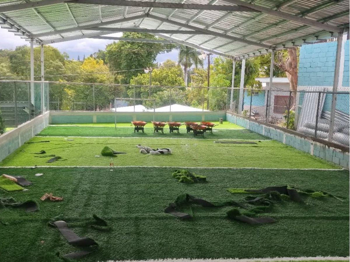 Condepor arranca con la instalación de la grama sintética en la cancha Dientes de Leche