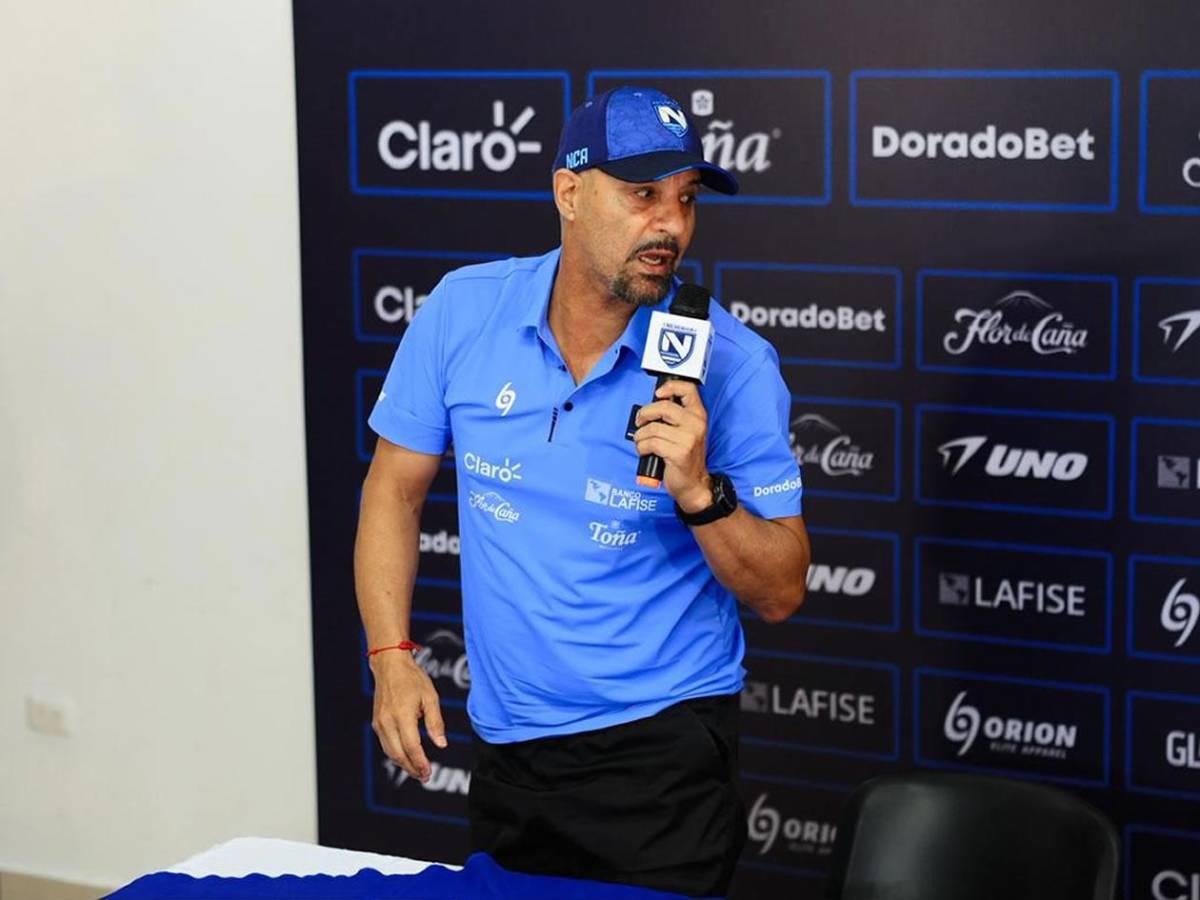 Así es la bella periodista que fue atacada verbalmente por el Fantasma y se defendió