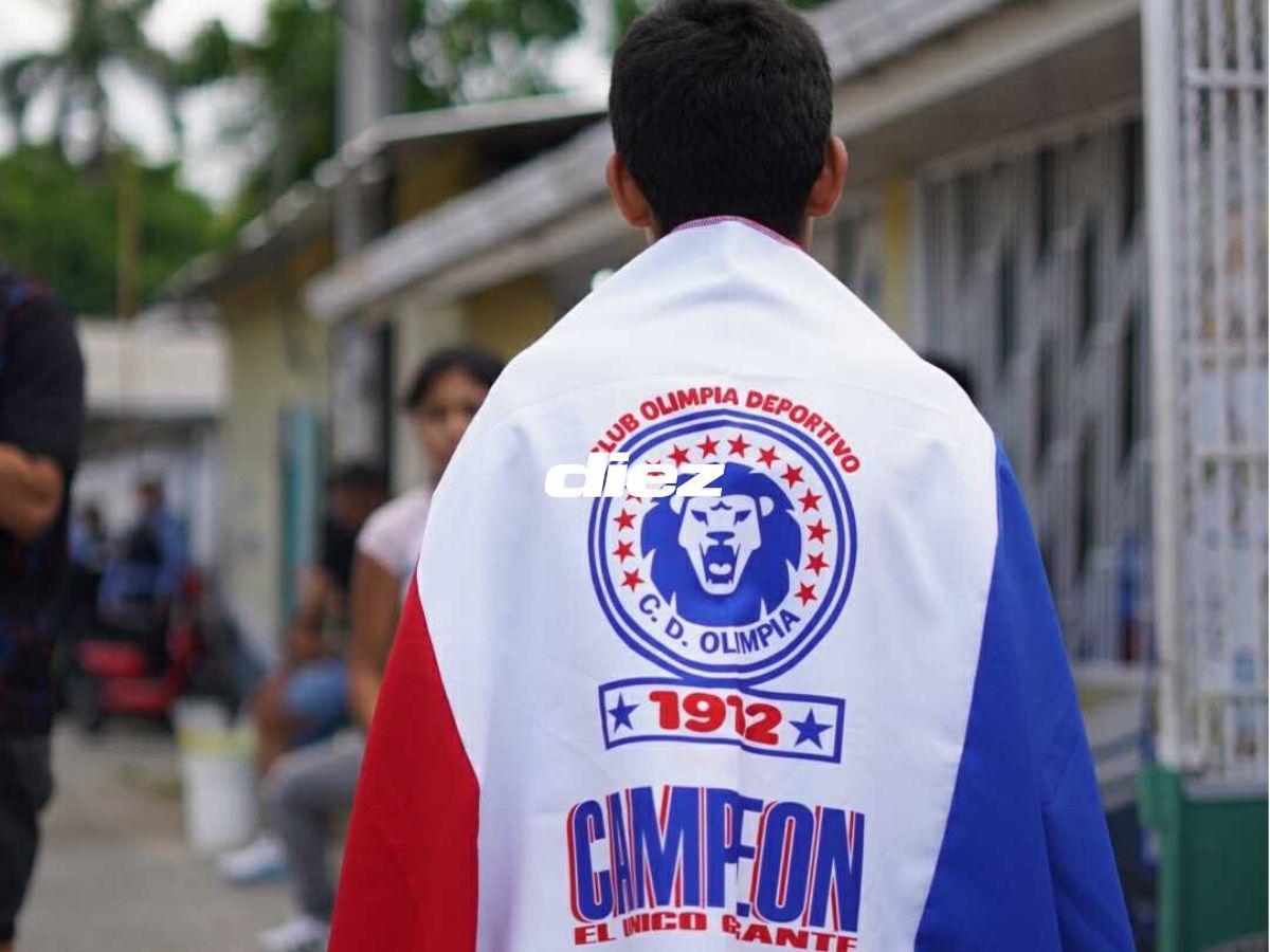 Aficionados de Olimpia sorprenden con motos curiosas, las bellas cipotas de Choloma y blindaje total al Rubén Deras