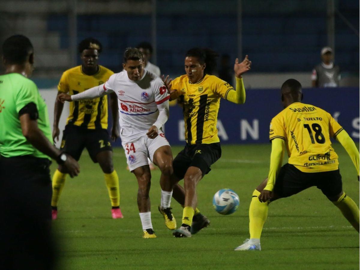 Amargura en Real España tras perder ante Olimpia, los dos lesionados que preocupan en la Máquina y el motivo de las vigas en sol centro