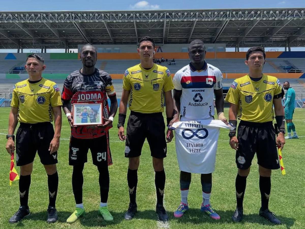 Impactante: dos futbolistas son asesinados luego de fichar por equipo; los sicarios llegaron vestidos de policías