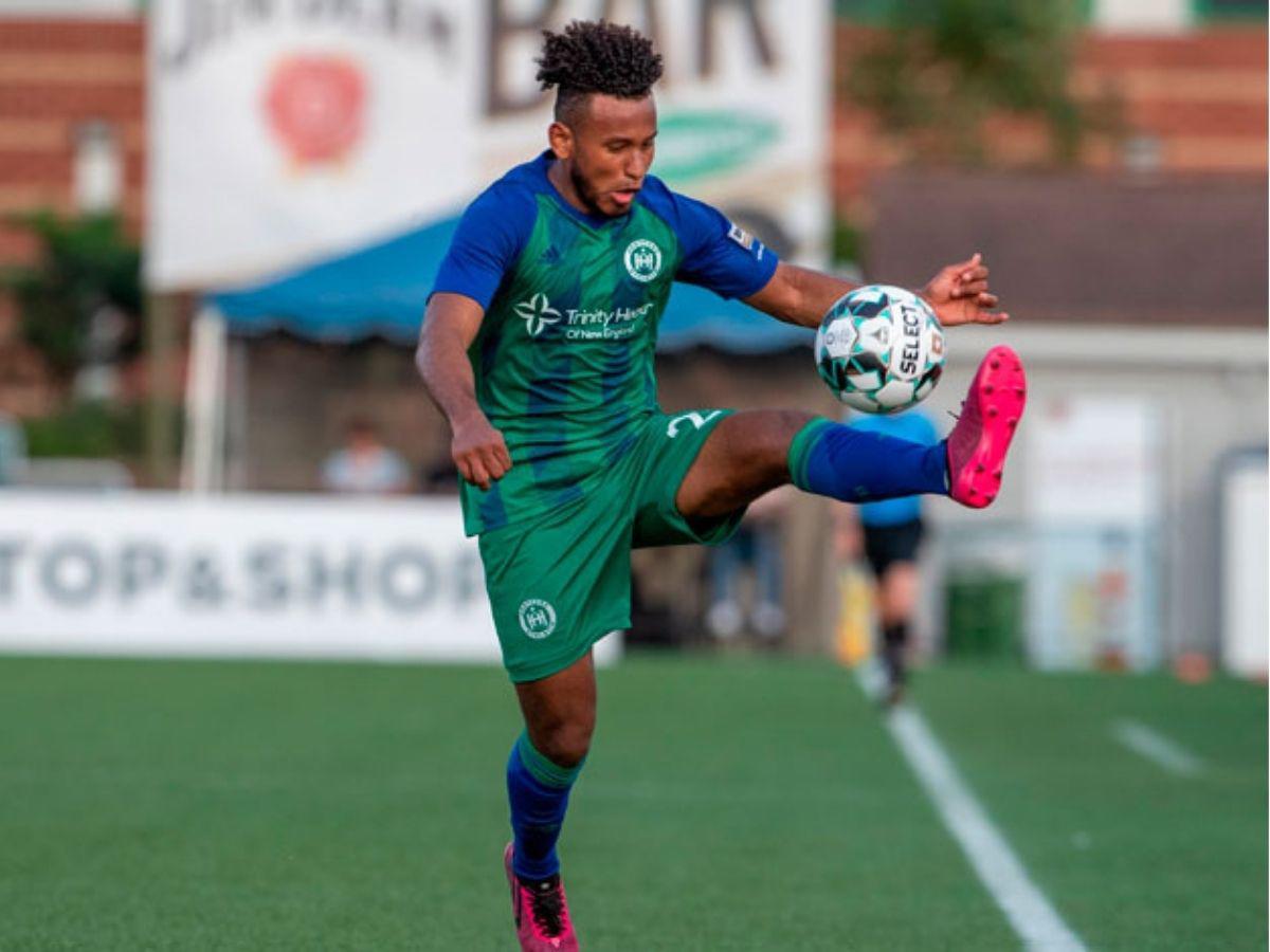 ¿Quién es y dónde juega Juan Carlos Obregón, el 10 de Honduras que no podía correr en el estadio de Toluca?