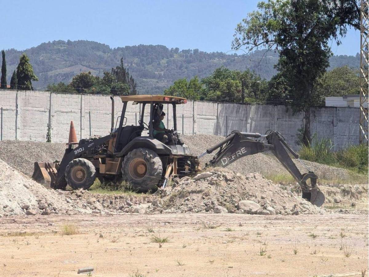 ¡A toda marcha! Inician remodelación del estadio Roberto Martínez