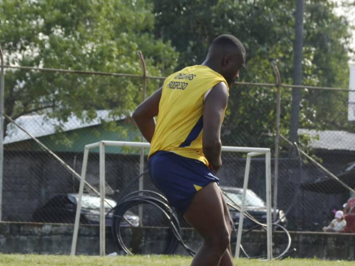 Exfutbolista de la Liga Nacional sorprende al anunciar su retiro a sus 28 años: Fue lo mejor que me pasó en la vida