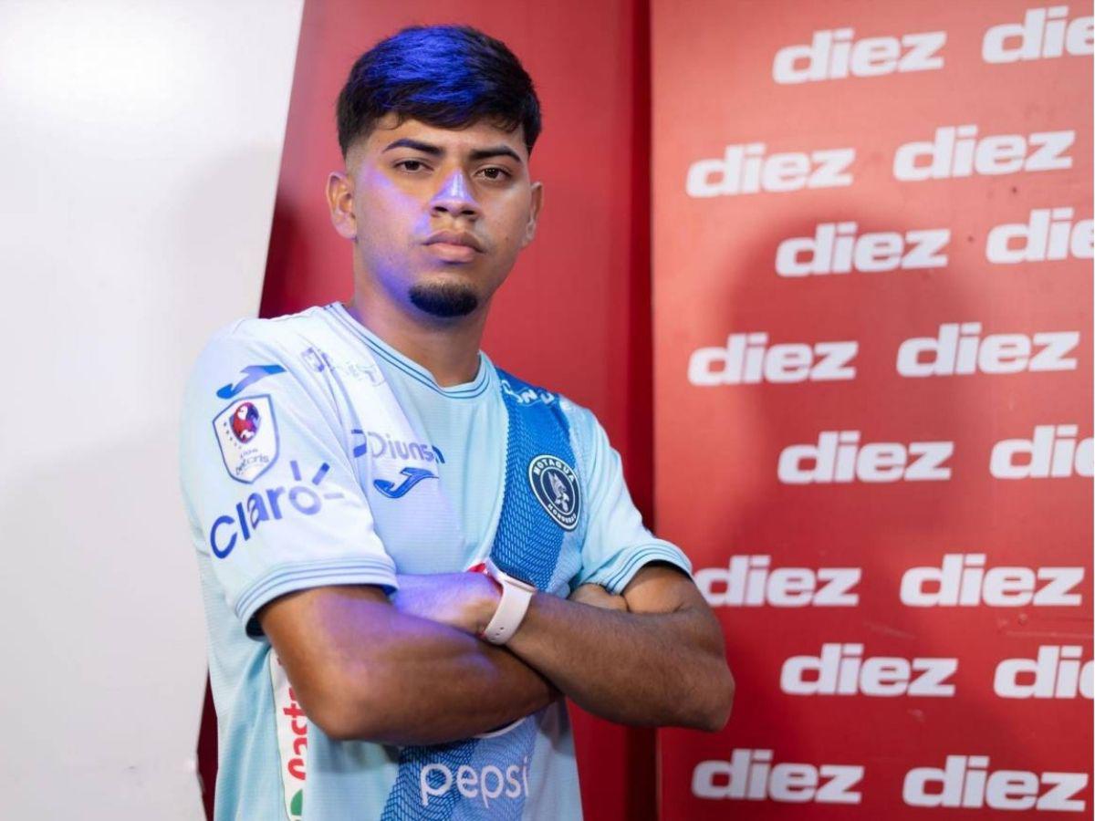 ¡El carro de Clever Portillo quedó destruido! Las fotos que dejó el terrible accidente de tránsito del jugador del Motagua