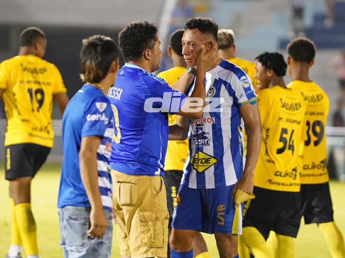Dolor del capitán Allan Banegas al finalizar el juego que los condenó a segunda división.