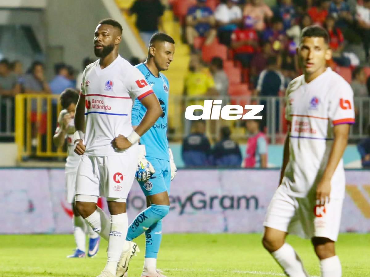 Lamento de Jorge Benguché al fallar una opción clara frente al arco del gol.