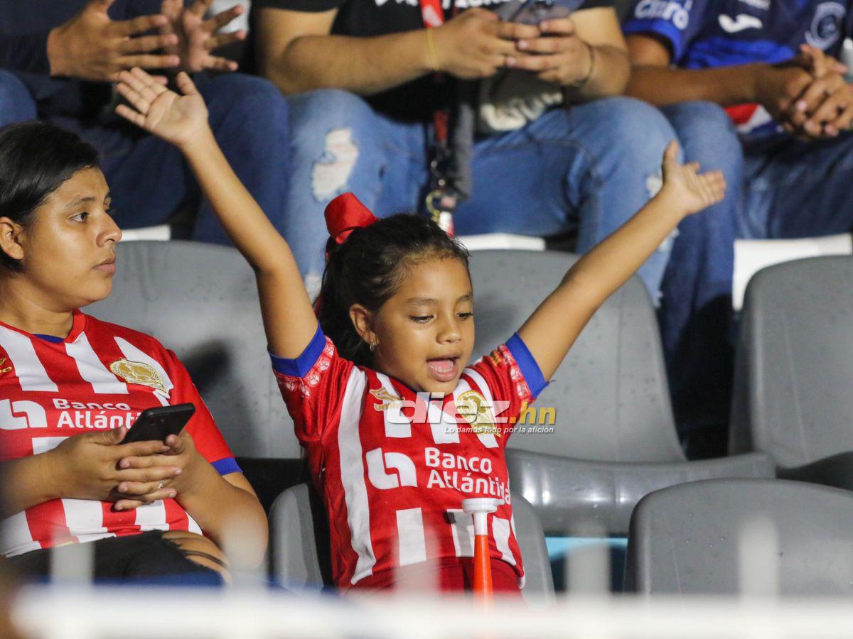 El festejo de Edwin Rodríguez a lo Messi, bellas hinchas de Olimpia cautivaron y euforia de Diego Vázquez en remontada