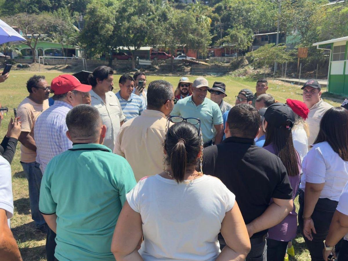Condepor inspeccionó tres canchas de fútbol en la zona norte de Honduras con el objetivo de modernizarlas