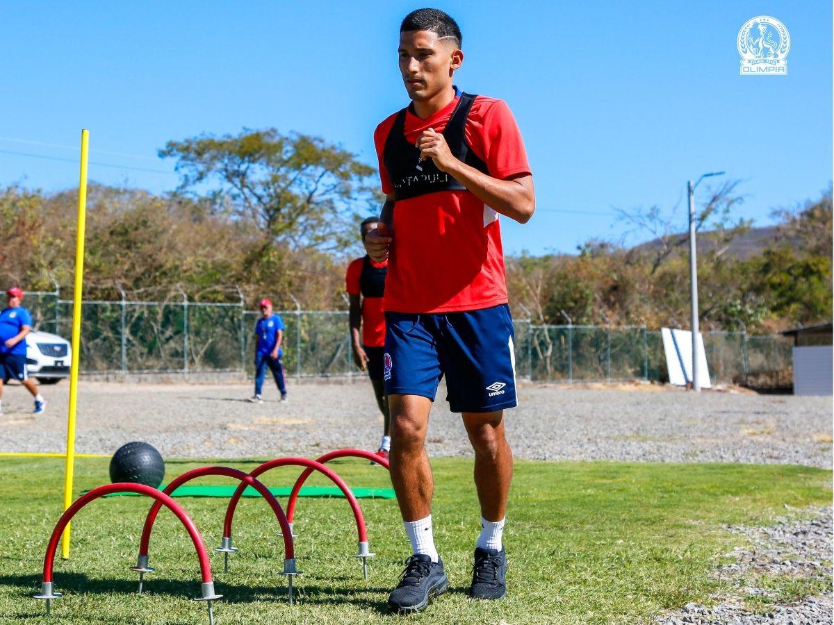 ¡Con dos refuerzos! Así sería el 11 titular de Olimpia ante Marathón en el primer clásico nacional del 2026