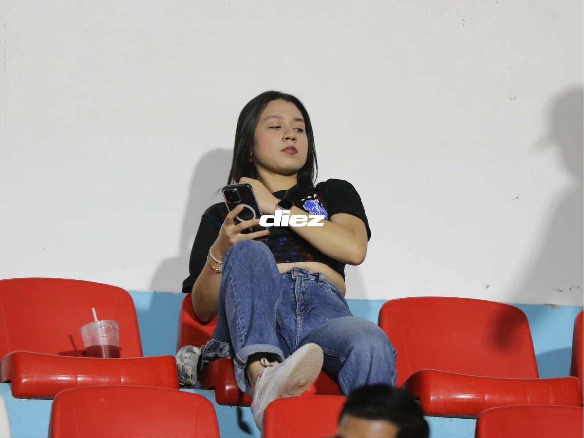 Hinchada de Olimpia inunda las calles del Nacional, dardo a Motagua y chicas cautivan en la previa del clásico