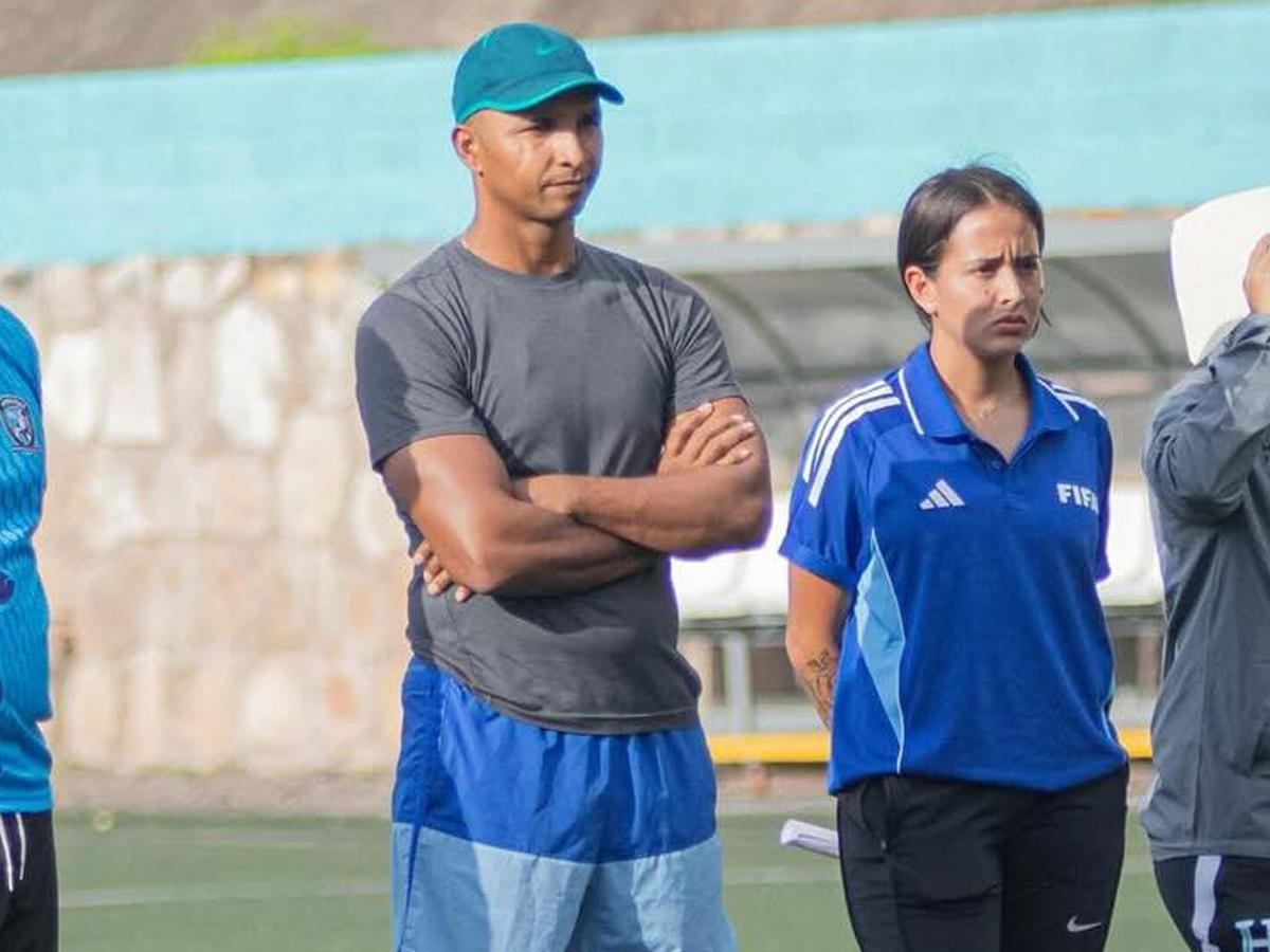 Donis Escober trabaja como preparador de porteros en las reservas del Olimpia.