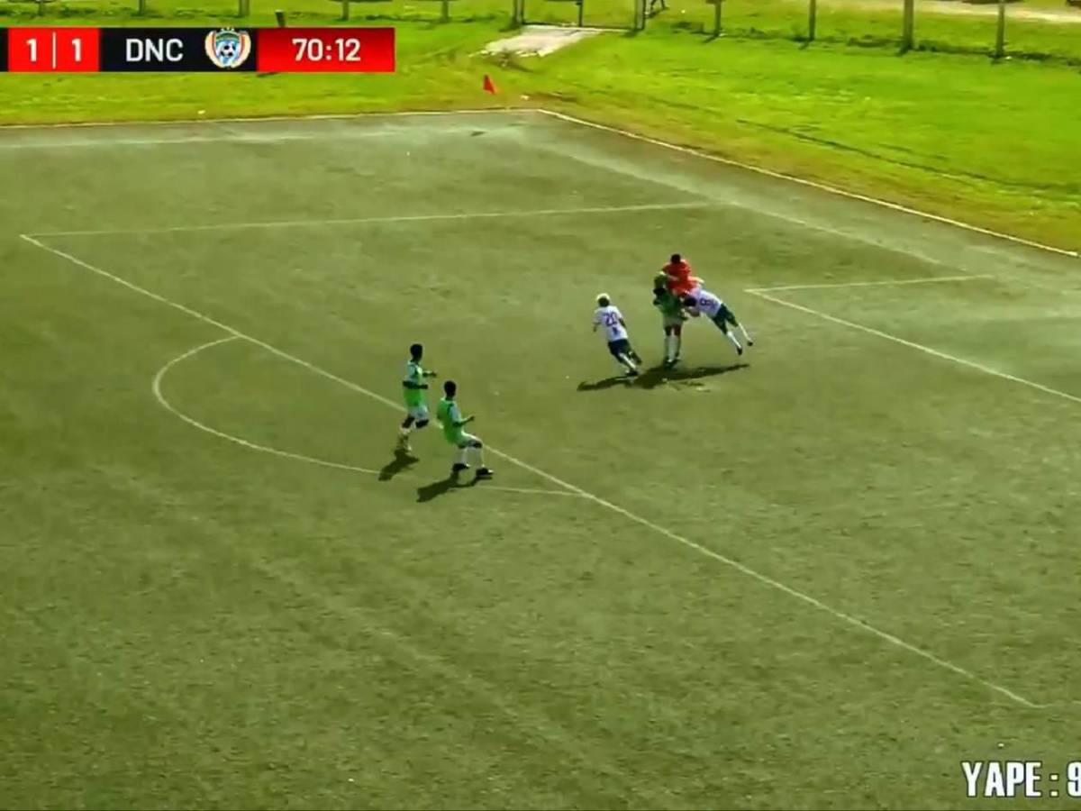 Consternación: Muere jugador tras recibir brutal golpe en la cabeza en el fútbol de Perú