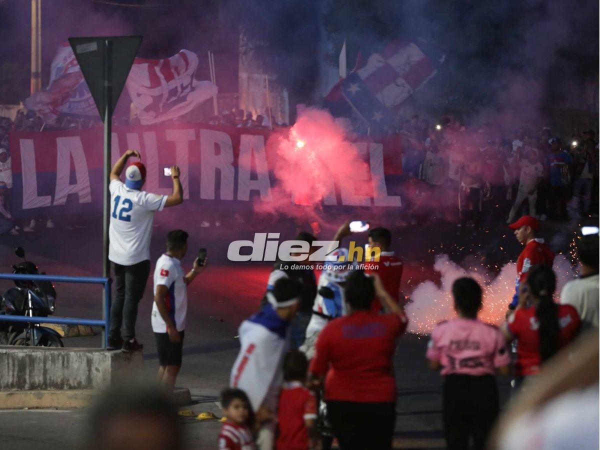 Descomunal show de la Ultra Fiel: así es el infierno que le preparó la afición de Olimpia al Antigua por Copa Centroamericana