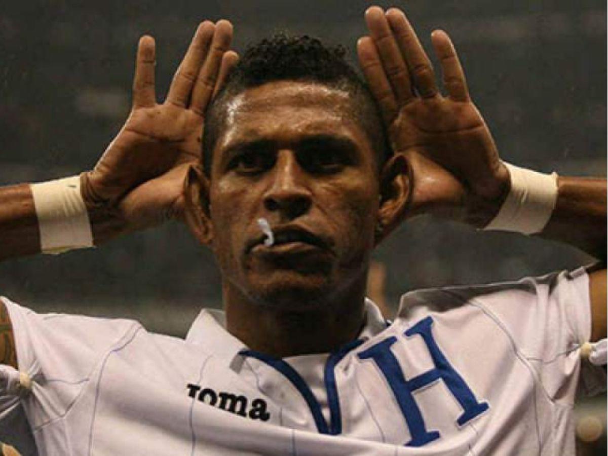 DIEZ polémicas del Honduras-México: coscorrón al Chicharito, beso de Caballero y “ayudín” de Iván Barton