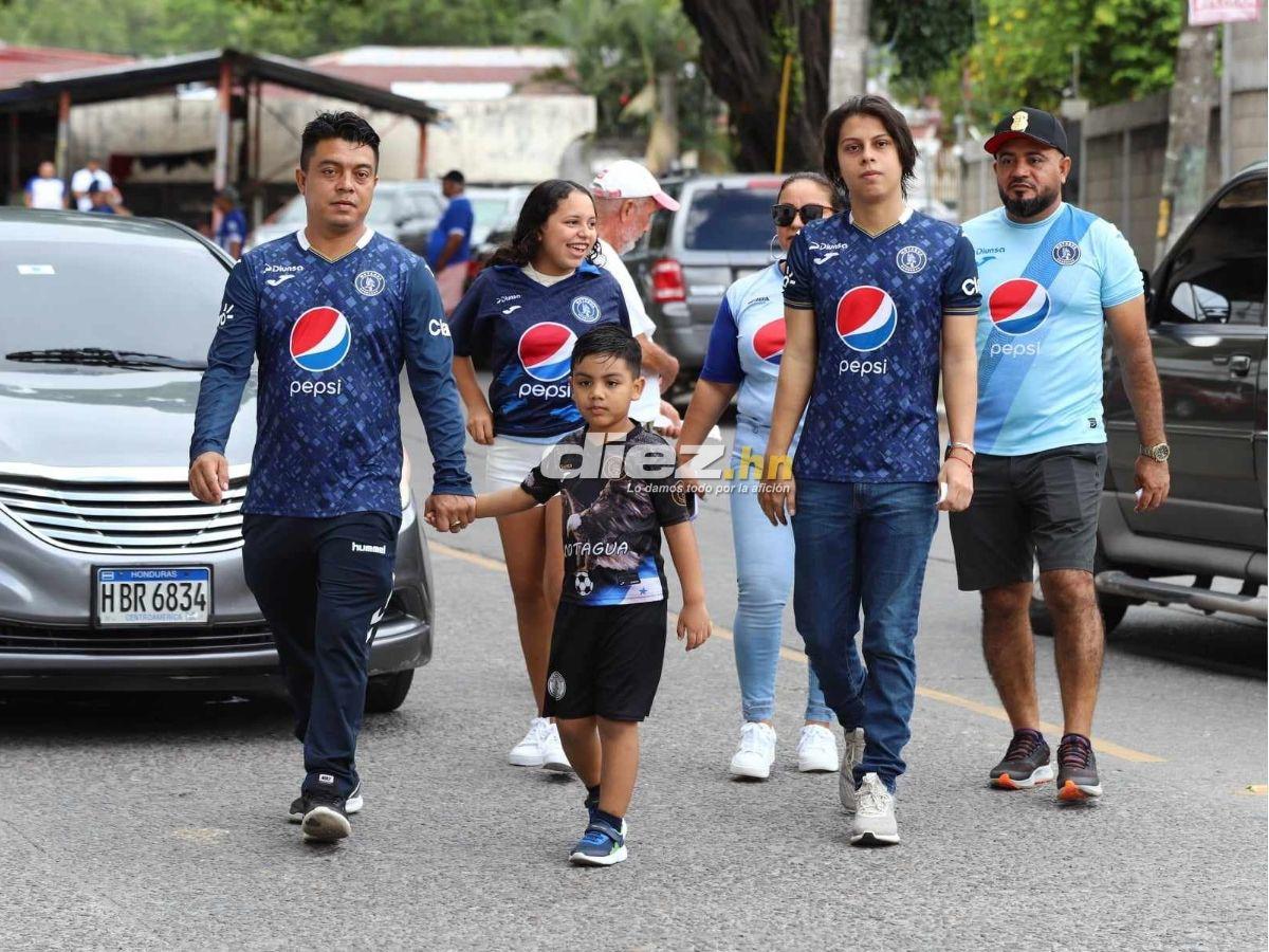 No se vio en TV: Motagua estrenó piel, barra del ciclón desató infierno azul, bronca del Victoria y el gesto Serrano