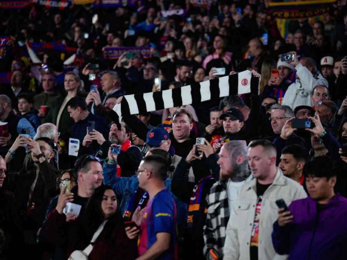El tremendo enojo de Lamine Yamal con Flick, inesperado héroe de Barcelona y la fiesta de los visitantes en el Camp Nou